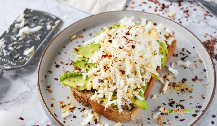 Nutritious Avocado Grated Egg on Toast recipe idea has a crispy bite with buttery avocado and grated boiled egg spiced with lemon pepper.