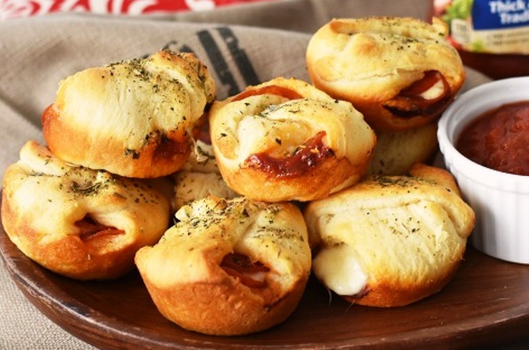 Pepperoni Cheese Pizza Bombs - Fill My Recipe Book