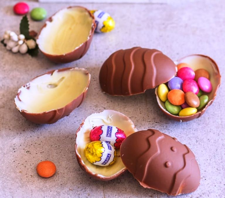 10 Homemade Chocolate Easter Eggs - Fill My Recipe Book