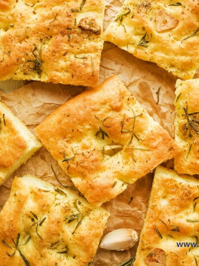 cropped-Garlic-Rosemary-Focaccia-Bread-Machine-Recipe-3.jpg