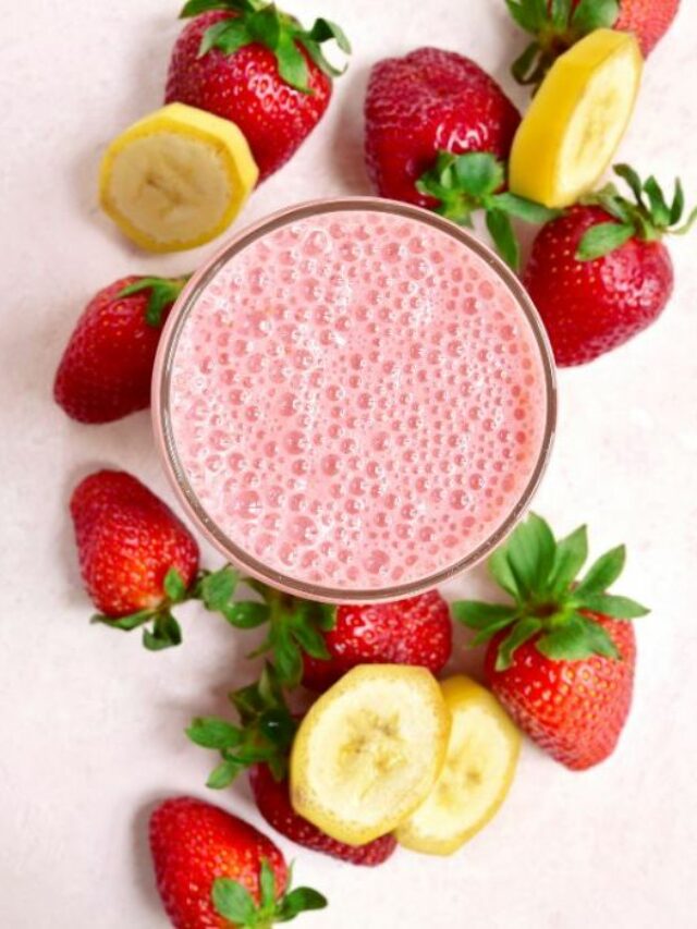 Strawberry Banana Smoothie for Anemia recipe. Best iron rich fruits blended into almond milk for low iron deficiency. Taken with a Vit. C.