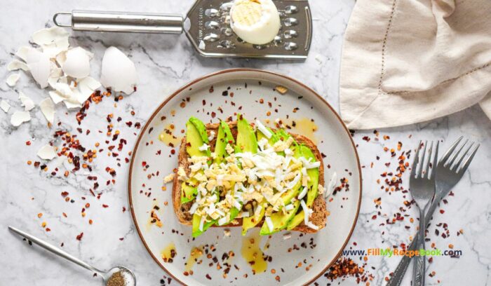 grated egg, Nutritious Avocado Grated Egg on Toast recipe idea has a crispy bite with buttery avocado and grated boiled egg spiced with lemon pepper.