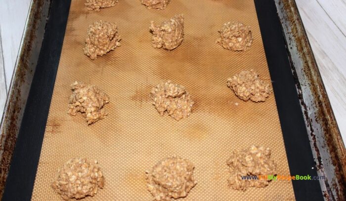 Oatmeal Maple Cookies Recipe with cinnamon. Easy healthy cookies or biscuits made with brown sugar for snacks or treats for kids.