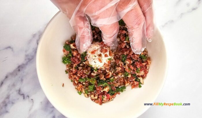 add the fine nuts and bacon and parsley, Mini Appetizer Cheeseballs Bites recipe for a No Bake party snack. Easy individual cheeseballs with bacon, pecan nuts, with a pretzel stick.