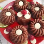 Mini Low-carb Chocolate Mousse dessert recipe idea, made with just 2 ingredients. Healthy no bake sugar free sweet snack for all.